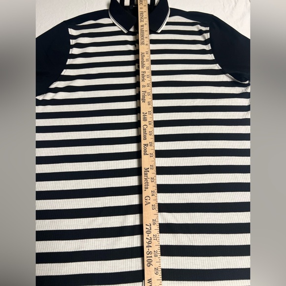 KARL LAGERFELD PARIS MEN’S STRIPE POLO SHIRT. SIZE LARGE (SEEMS TO BE SMALL). - Picture 6 of 15